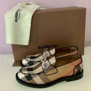 BNIB Burberry Broadbrook Check Logo Loafers Womens EU 37.5